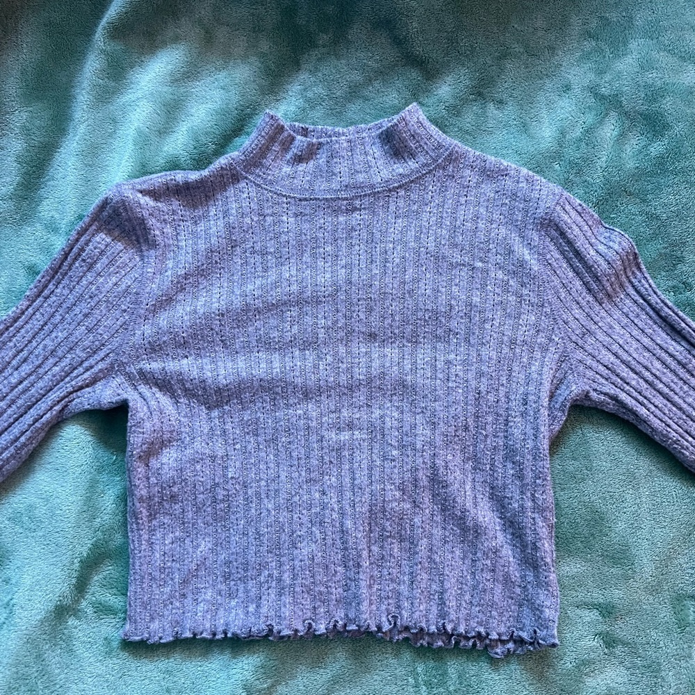 Cute grey Aeropostale top